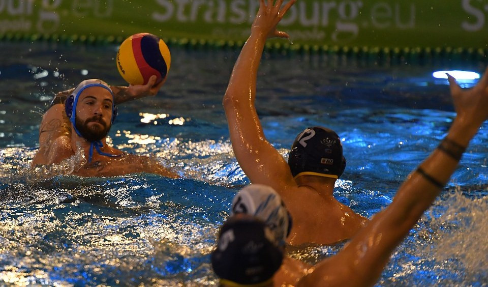 Covid, sospesi tutti i campionati nazionali e regionali di pallanuoto