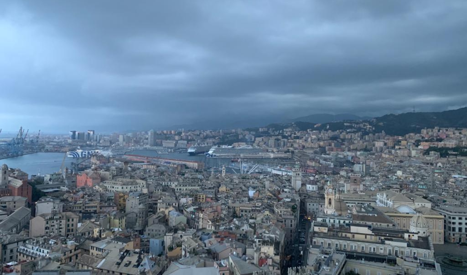 Meteo in Liguria, domenica di pioggia: le previsioni per l'inizio della settimana