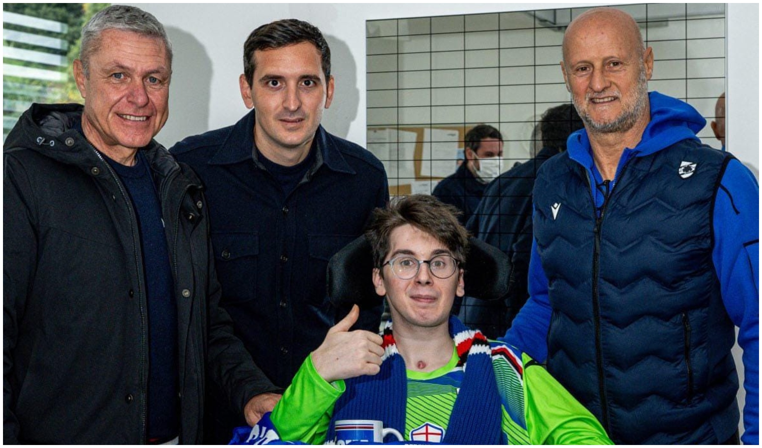 Paolo con dirigenza Sampdoria al Don Gnocchi