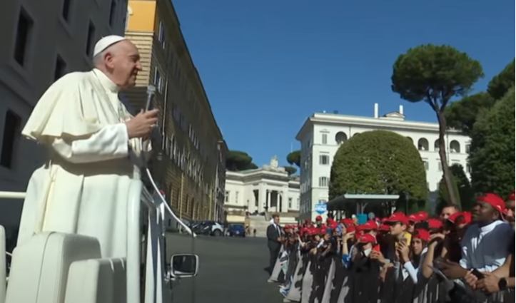 Malore per Papa Francesco, ricoverato per accertamenti