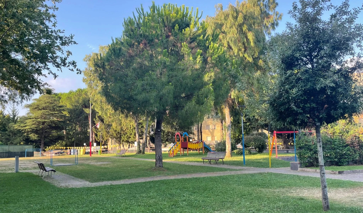 Un parco giochi Aree attrezzate all'aperto