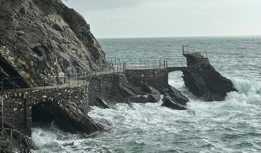 Mareggiate, a Zoagli spiagge cancellate e danni alla passeggiata