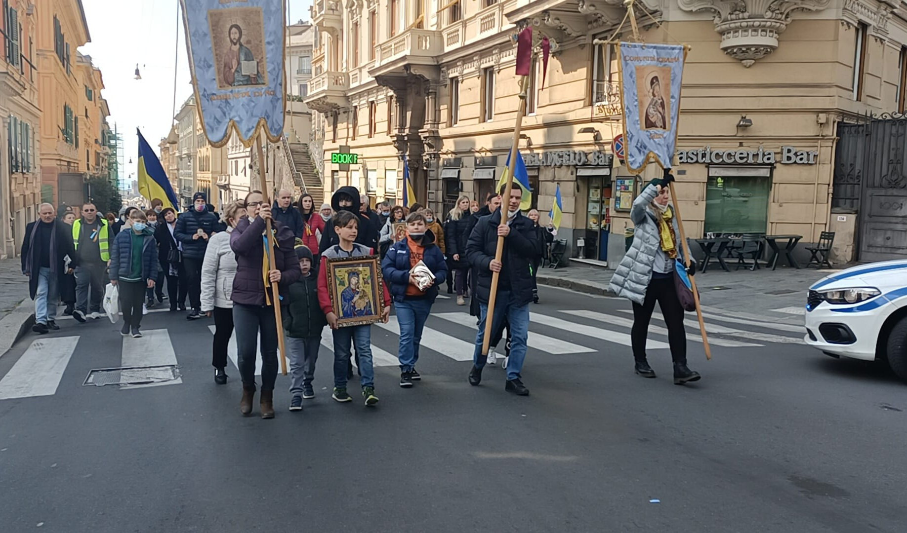 Ucraina, a Genova la processione per la pace: 