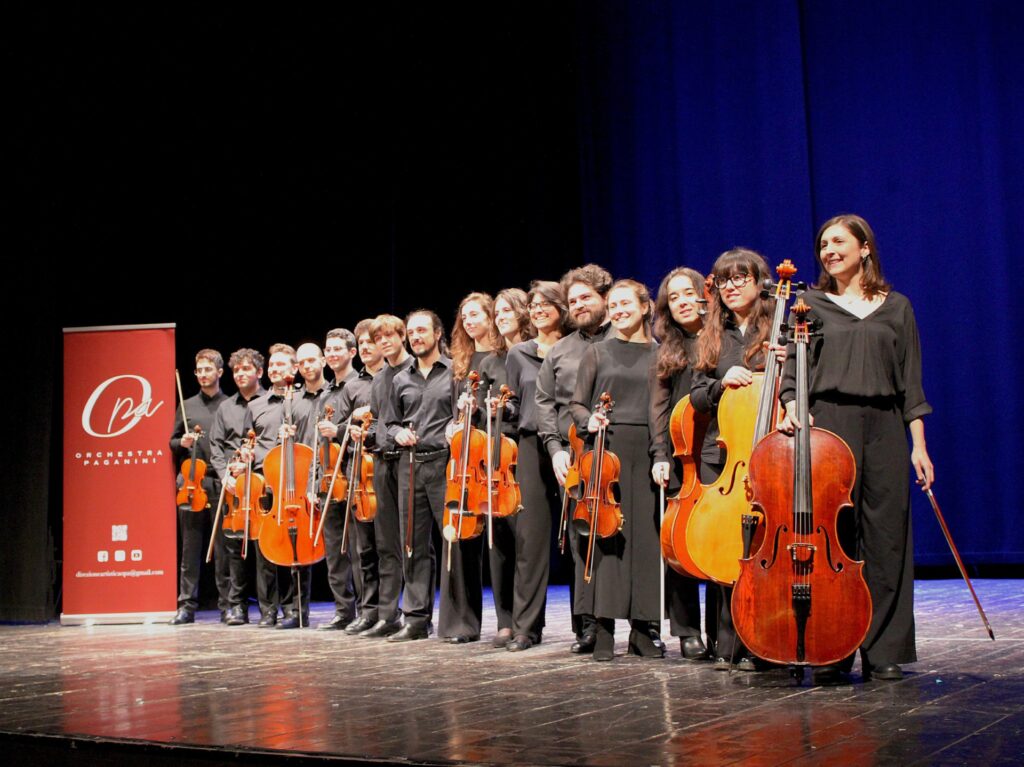 Genova si ferma e ascolta: musica classica in stazione con l’Orchestra Paganini