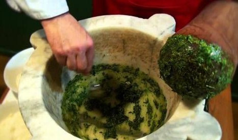 Tutto pronto per il campionato mondiale del pesto: la gara a colpi di pestello