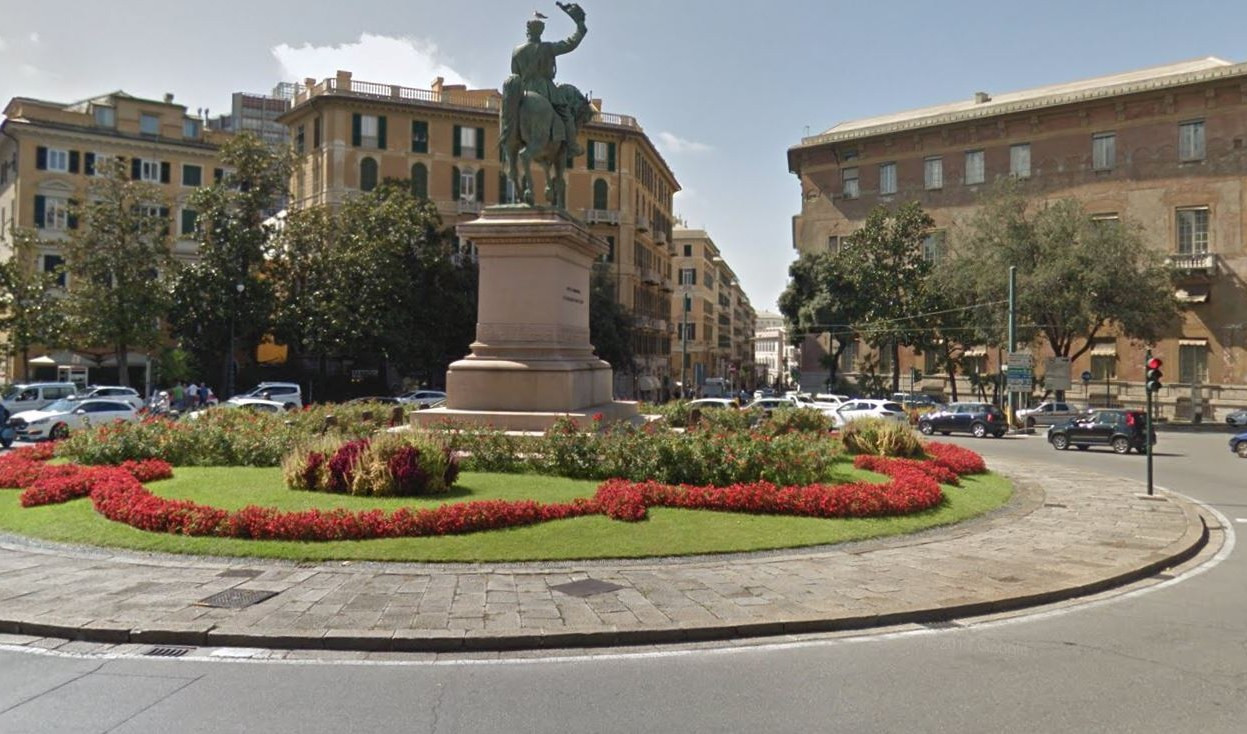 Genova, ancora semafori spenti in piazza Corvetto 