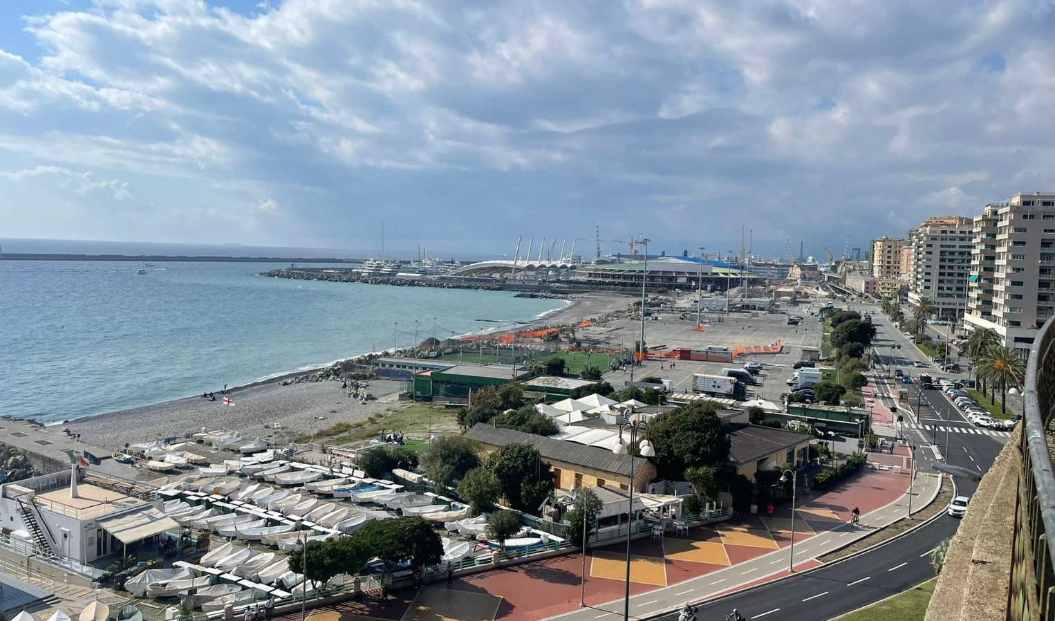 Genova, il nuovo piazzale Kennedy: un parco sul mare e 700 parcheggi interrati