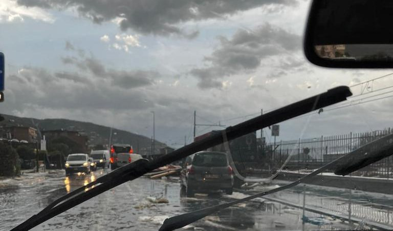 Maltempo, il levante della Liguria ancora sotto allerta gialla per temporali