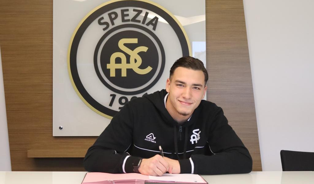 Spezia, il 2006 Plaia firma il primo contratto da professionista