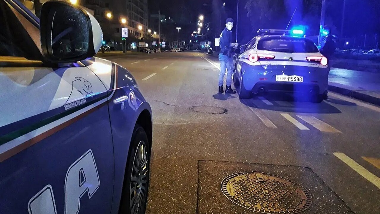 Rissa in corso Italia all'alba: quattro denunce