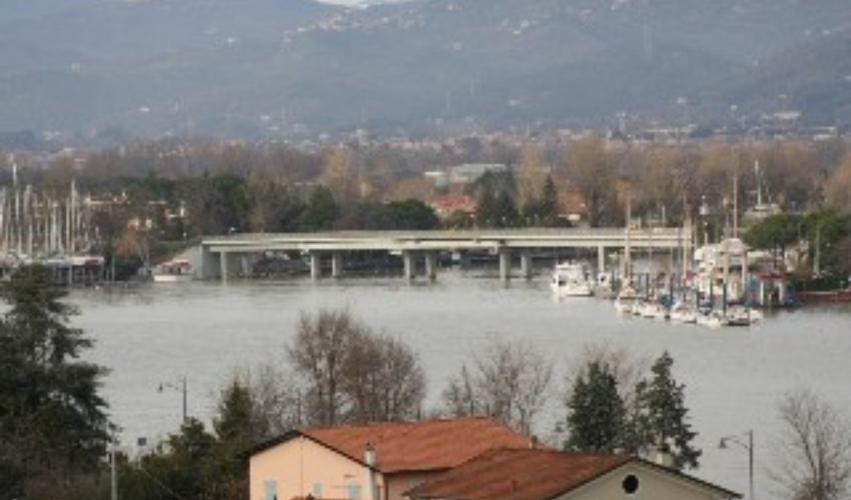 La Spezia, difetto strutturale per ponte ricostruito dopo alluvione: corsie ridotte