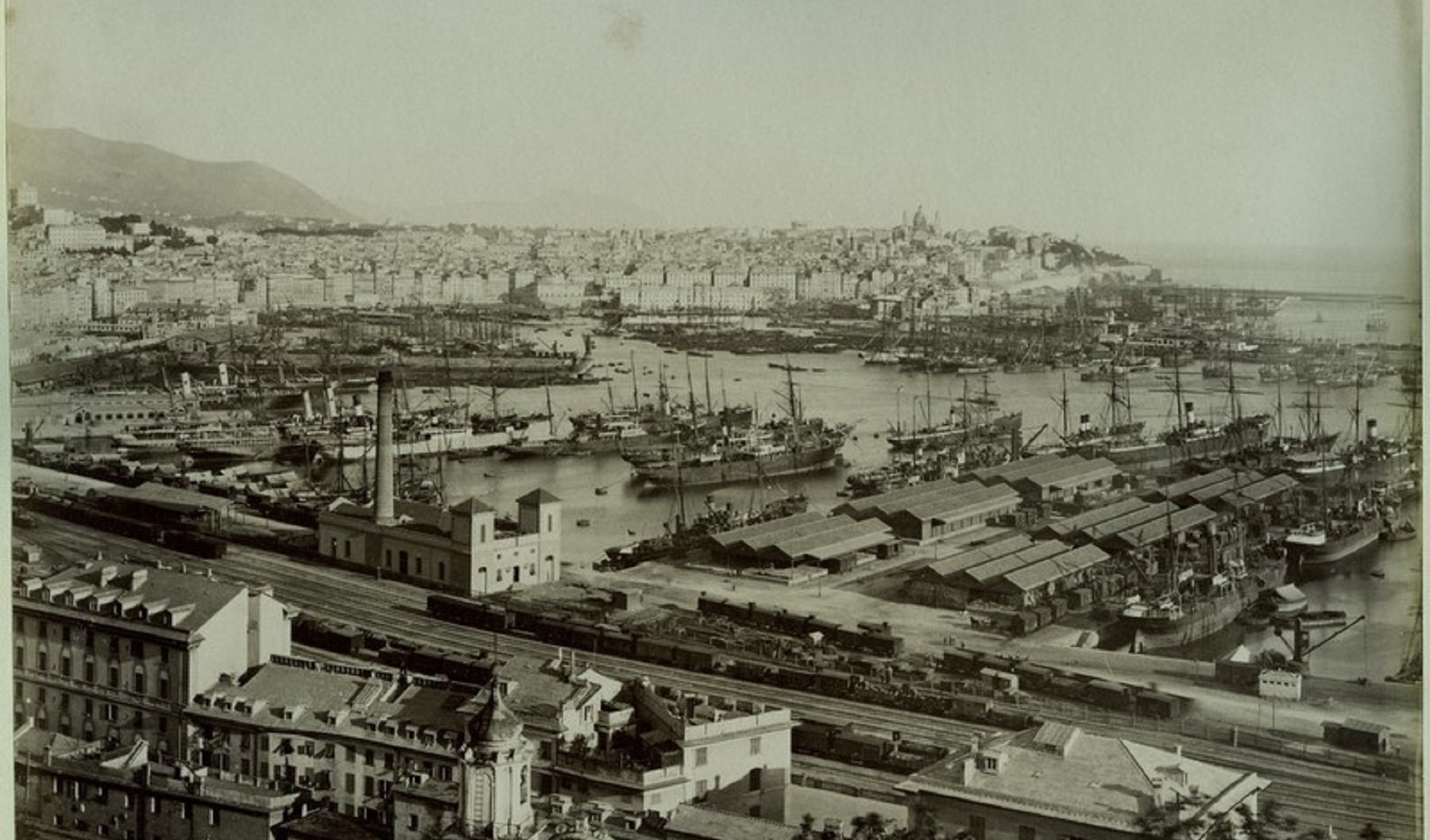 Pesce d'aprile, Genova fu la prima città in Italia ad adottare l'usanza francese