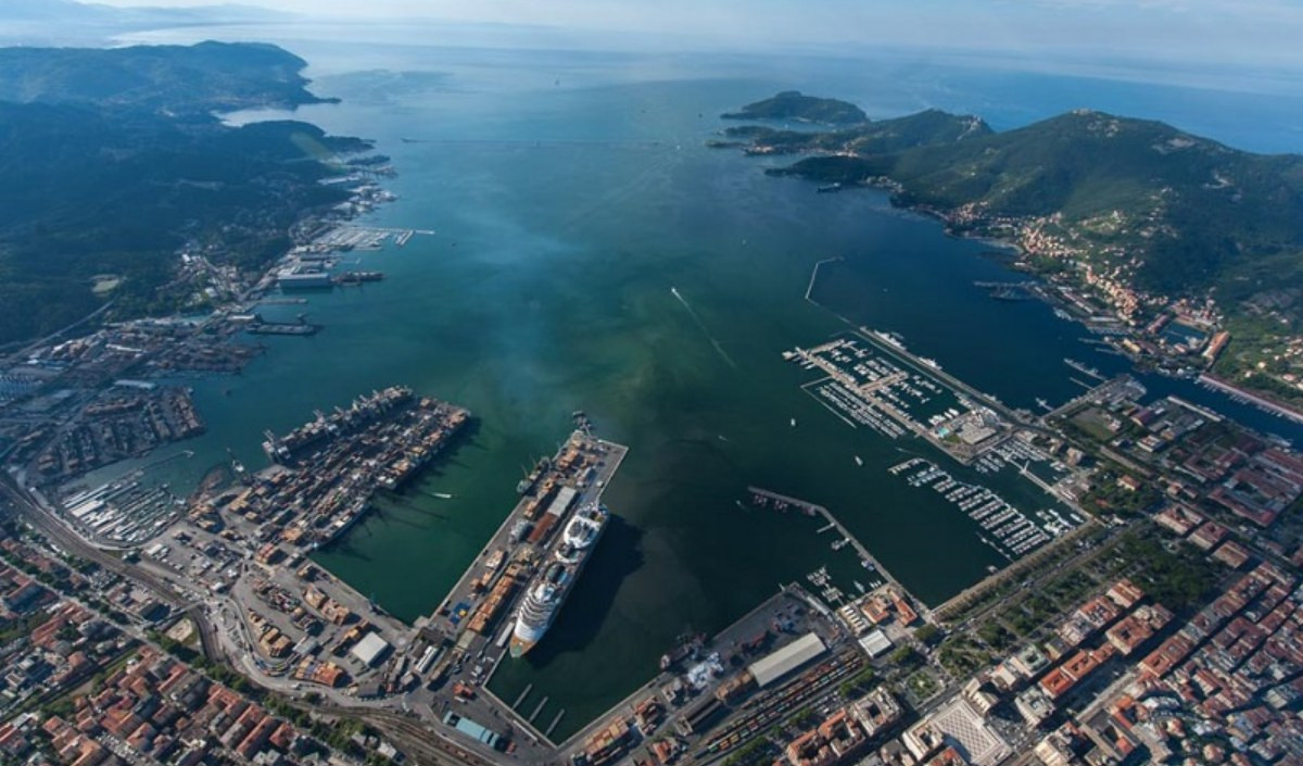 Porto della Spezia, nel primo semestre crescita dei container 