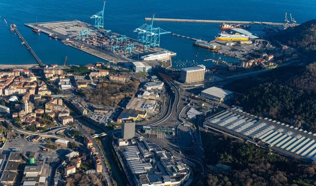 Porti, Santi Casciano è il nuovo amministratore delegato di Vado Gateway e Reefer Terminal 