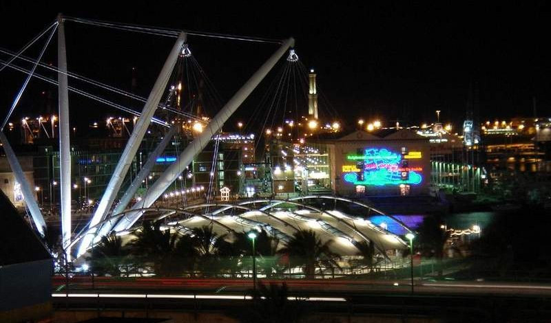 Arriva Natale e il Porto antico di Genova si illumina a festa