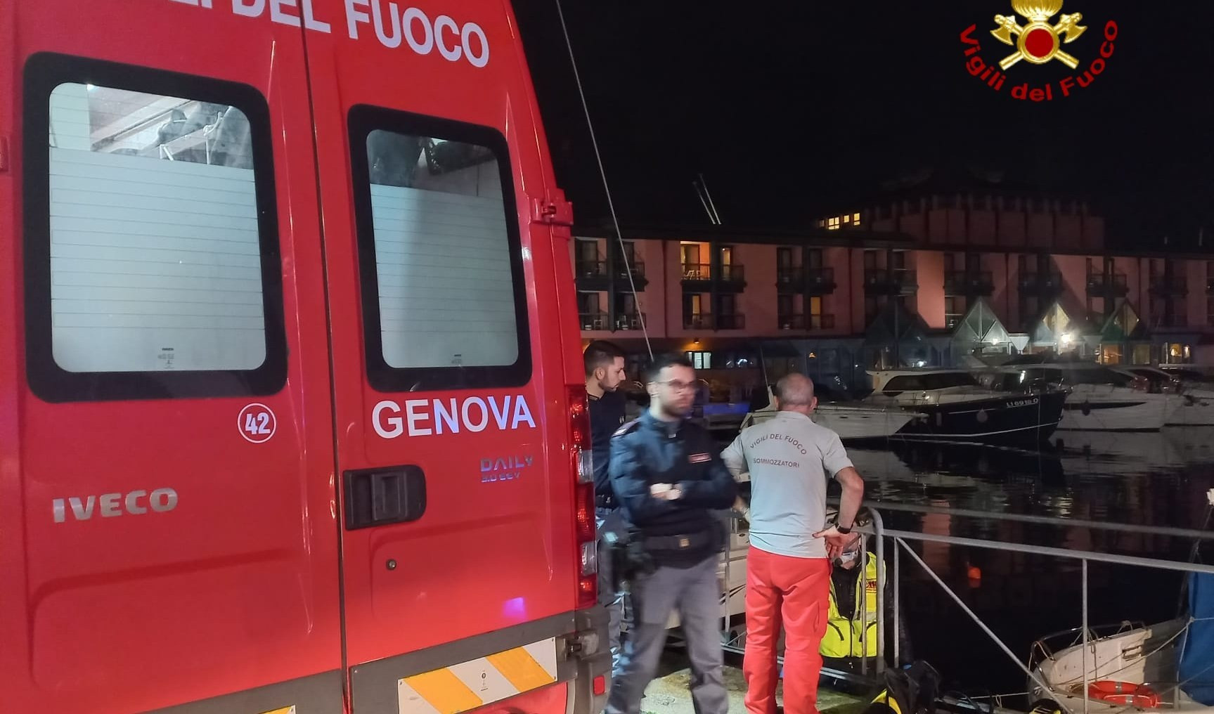 Genova, tragedia al Porto Antico: uomo muore annegato