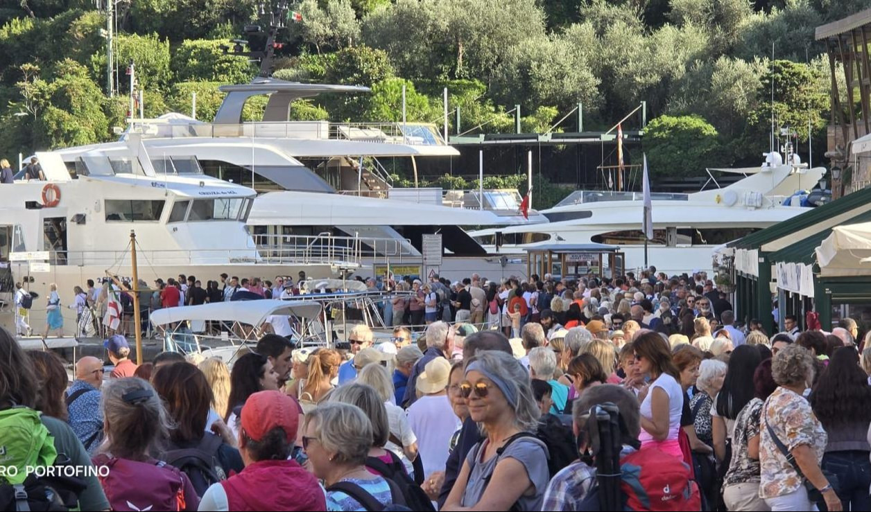 Overtourism a Portofino, la gioielliera: 