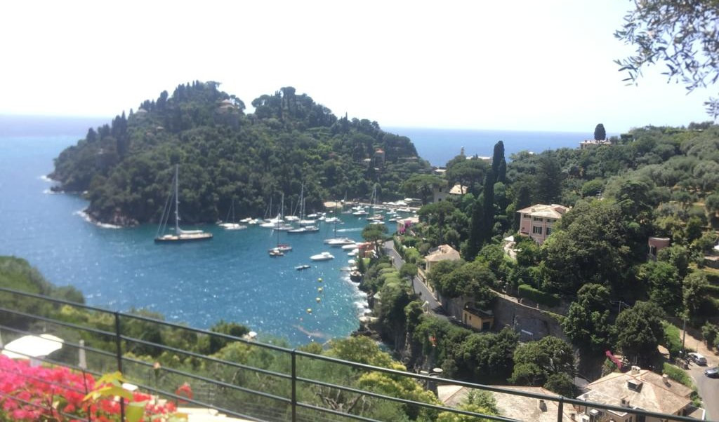 Portofino, mancamento durante un'escursione: giovane soccorsa dai vigili del fuoco