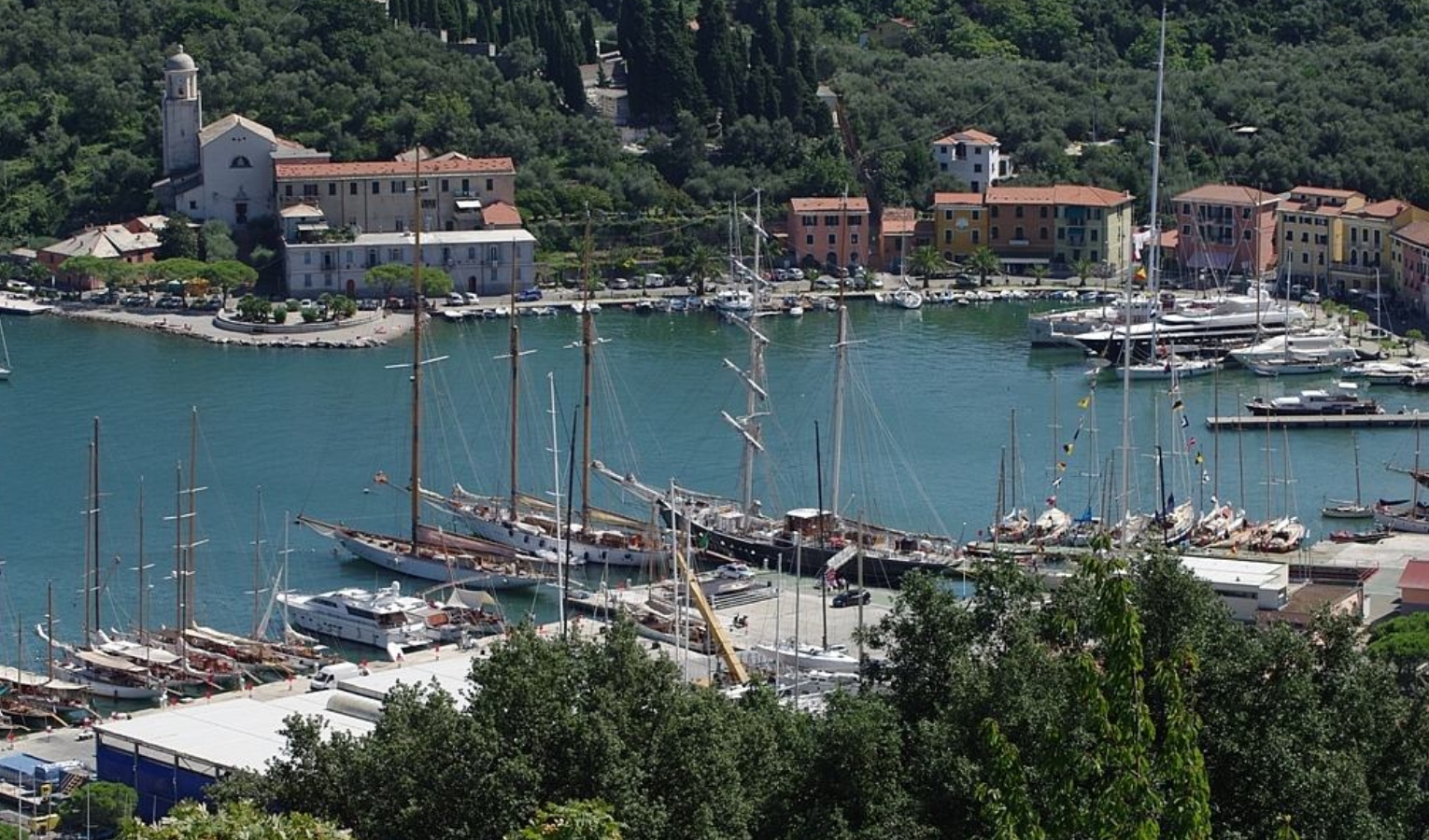 Elezioni Porto Venere, cambio in corsa Cozzani-Sturlese