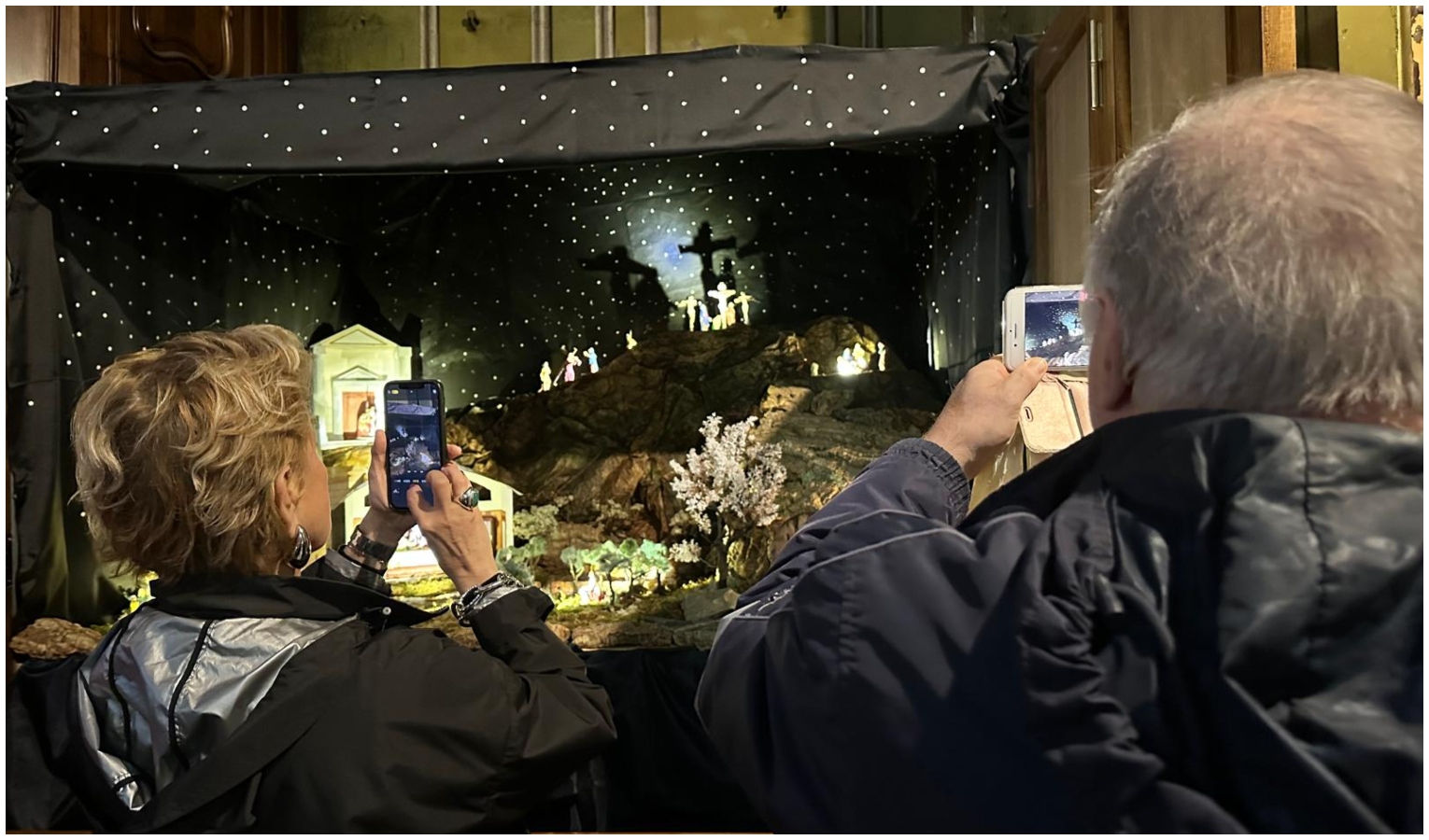 In centro a Genova torna il tradizionale presepe pasquale