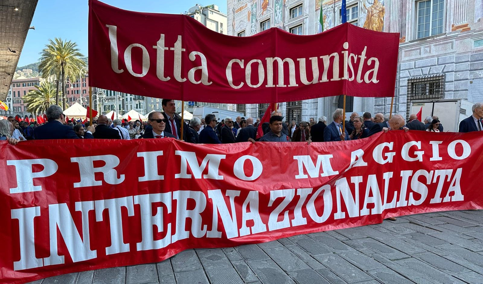 Primo maggio, corteo per le vie di Genova: chi sciopera in Liguria