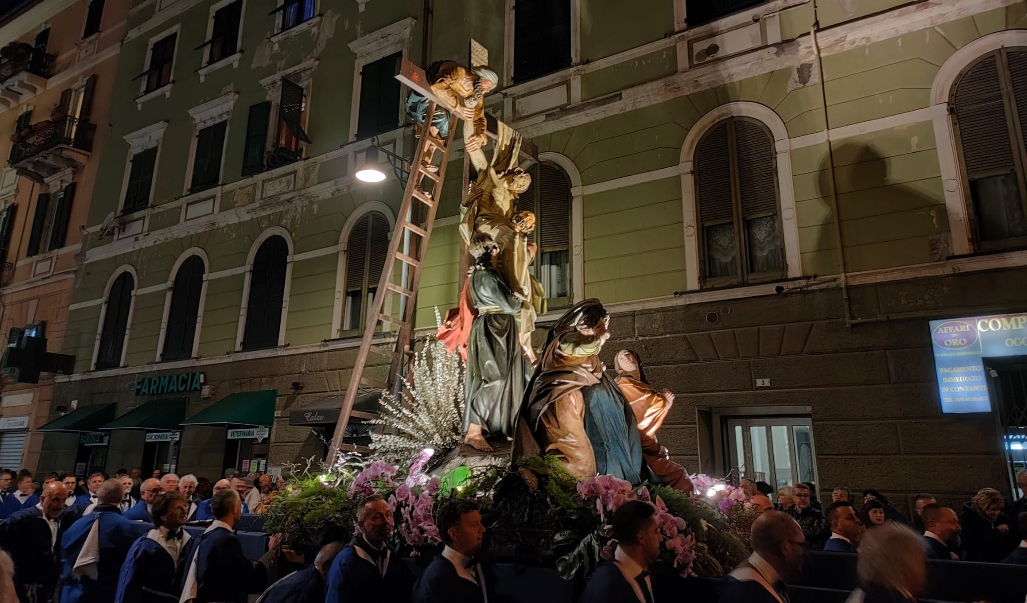 Più di 20 mila persone alla processione del Venerdì Santo a Savona