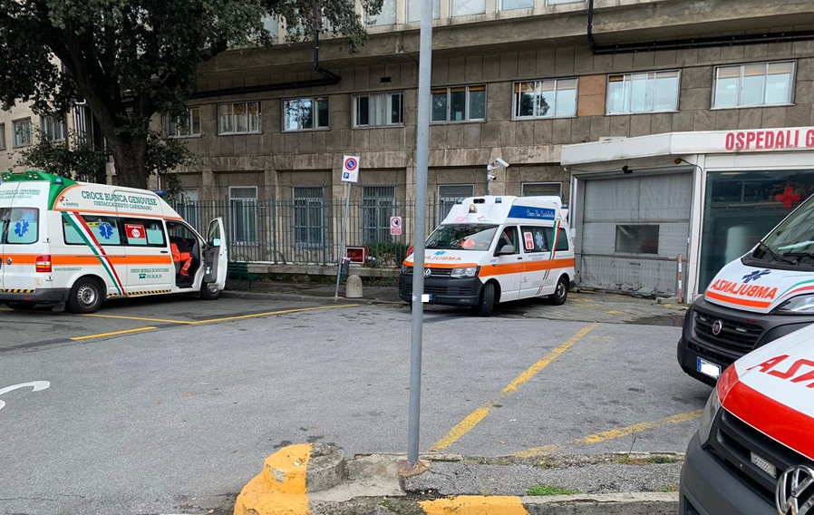 Pronto Soccorso in affanno, appello di Bucci ai cittadini: