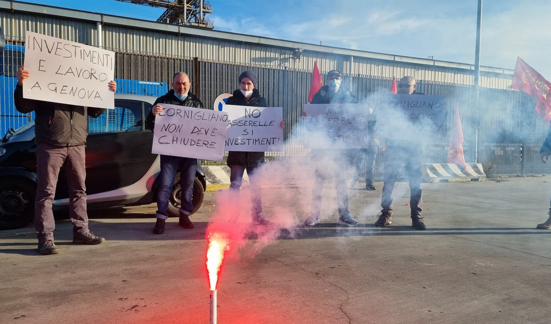 Ex-Ilva, l'ad di Acciaierie in visita: protesta pacifica