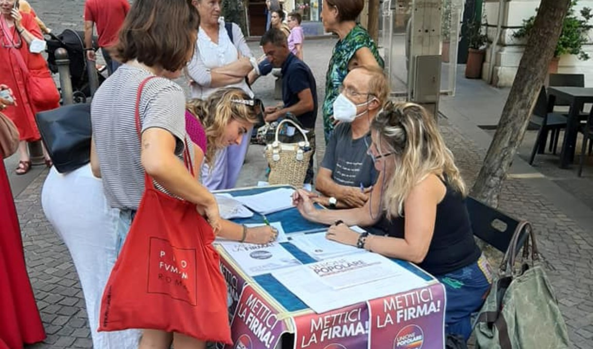 Elezioni politiche, raccolta firme per Unione Popolare: già 550 sulle 750 necessarie