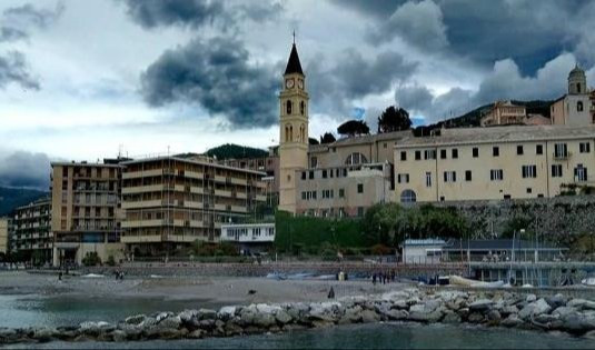 Meteo Liguria, ancora nuvole e pioggia su tutta la regione