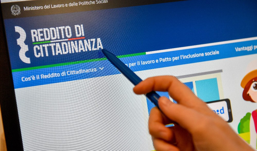 Reddito di cittadinanza, in Liguria 881 revoche: a Genova ecco la squadra anti furbetti