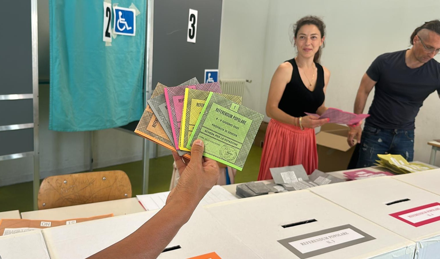 Referendum, primi dati affluenza: alle ore 12 in Liguria ha votato il 9%