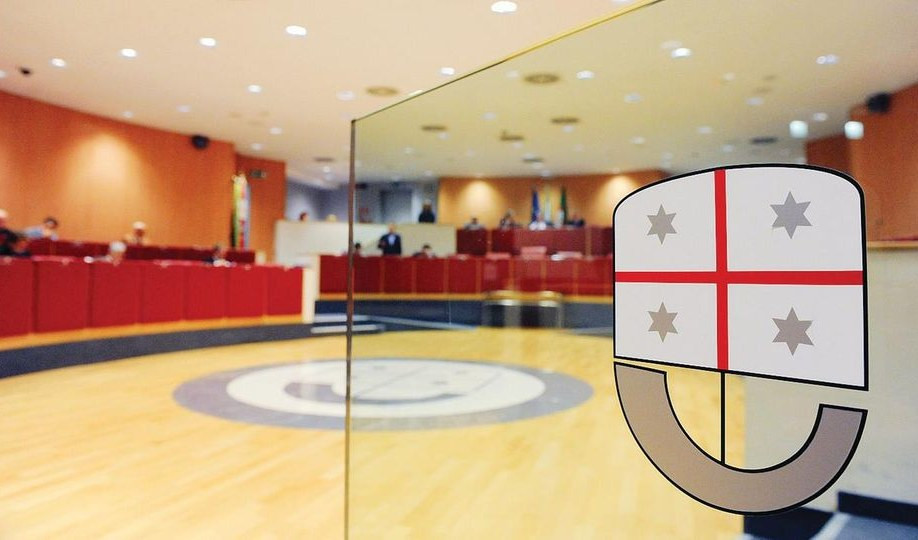 Botta e risposta opposizioni-Regione sui biglietti per lo stadio