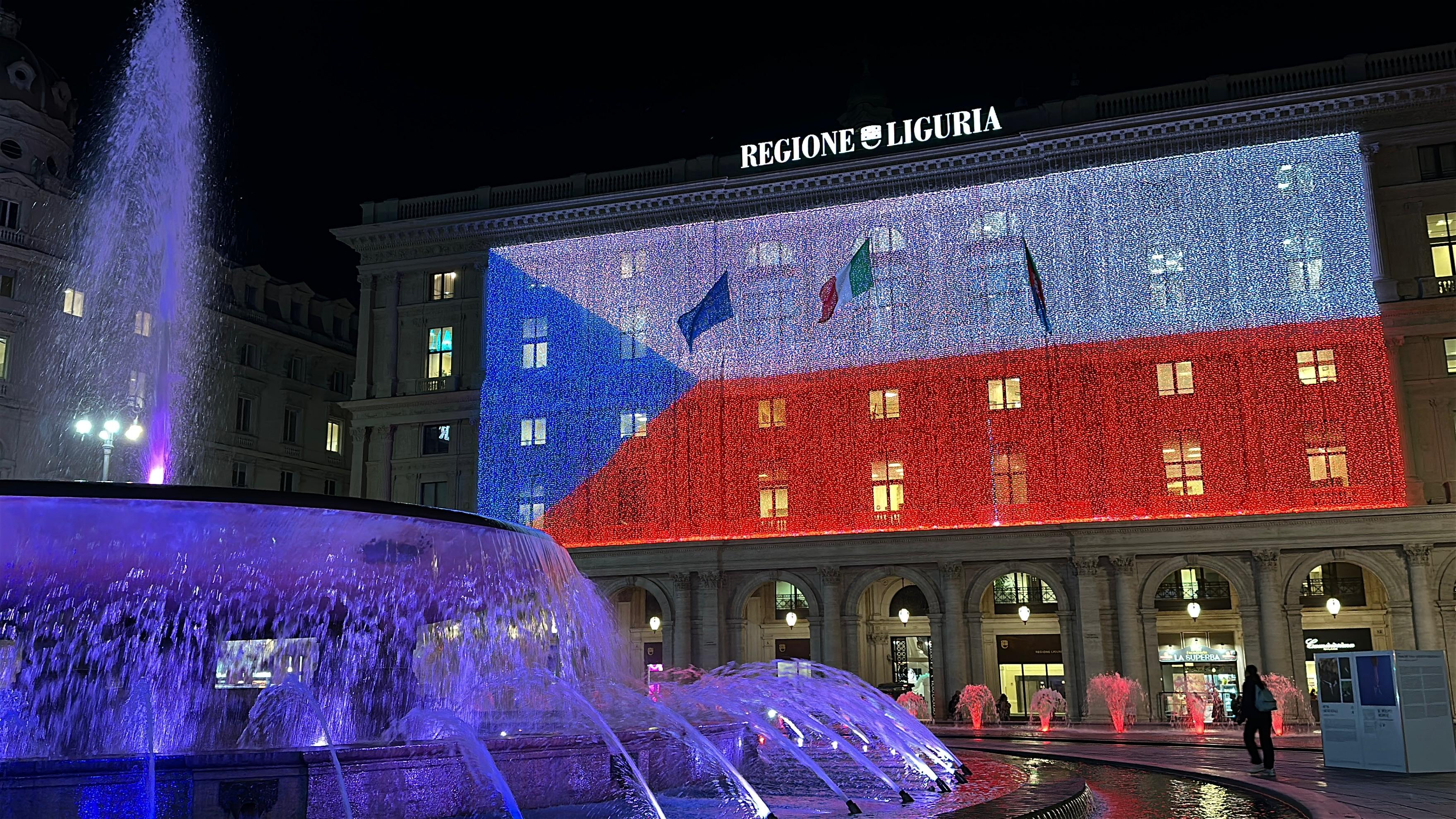 Un ponte di luce tra Genova e Praga: la città celebra la Festa nazionale ceca