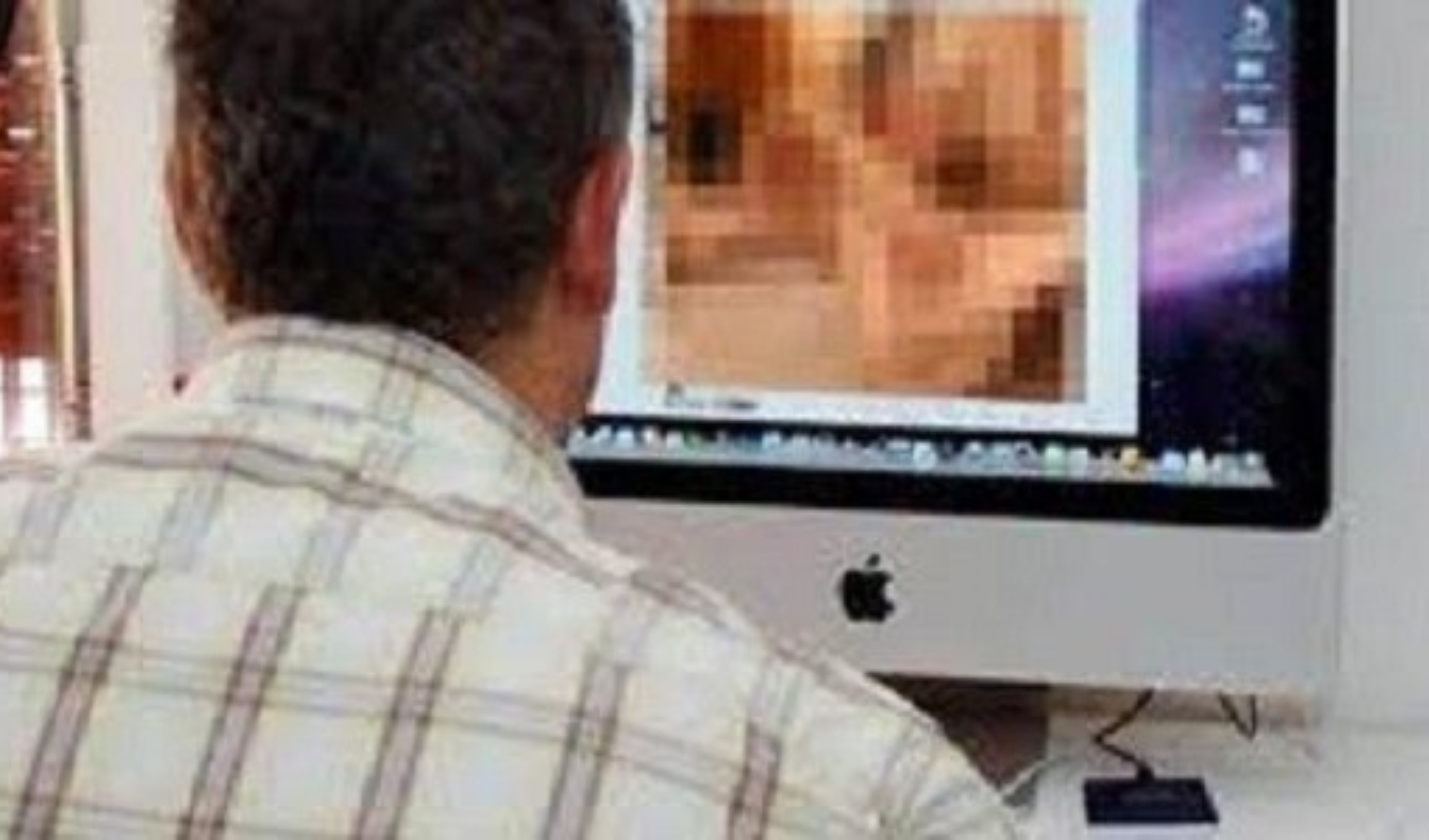 Prete vittima di revenge porn, con ravvedimento potrà tornare 