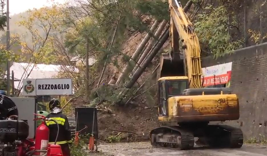 Frana Rezzoaglio: aperto varco pedonale per emergenze