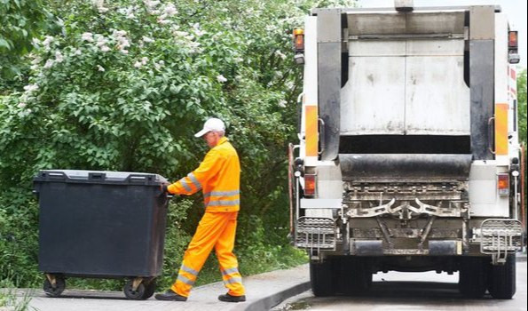 Genova, accordo Comune-sindacati per alleggerire la tassa sui rifiuti alle fasce deboli