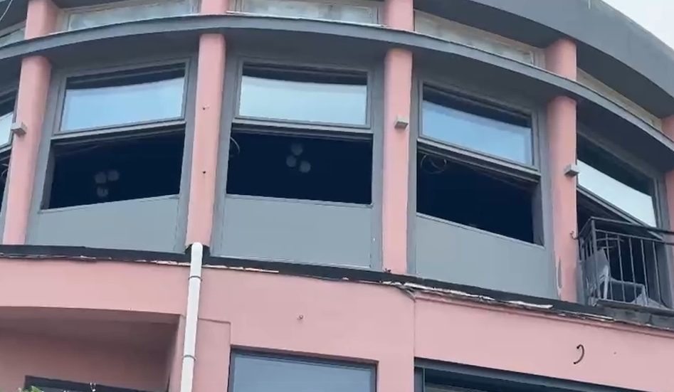 Bimbo precipita dalla finestra a Boccadasse, i testimoni: 