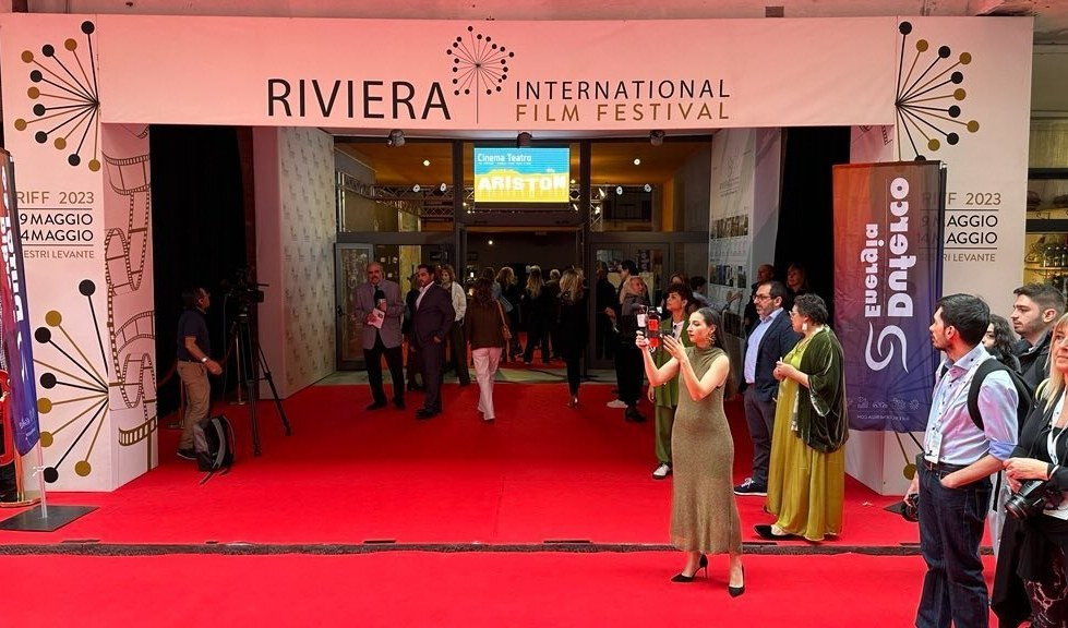Sul red carpet del Riviera International Film Festival - la diretta