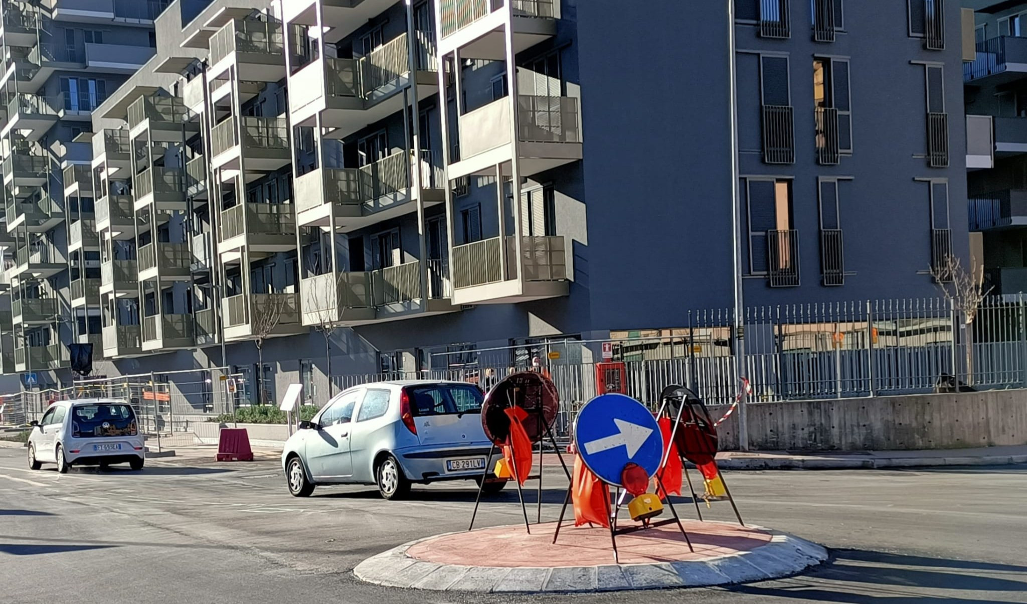 Genova, grave lo scooterista caduto nella nuova rotonda di Molassana