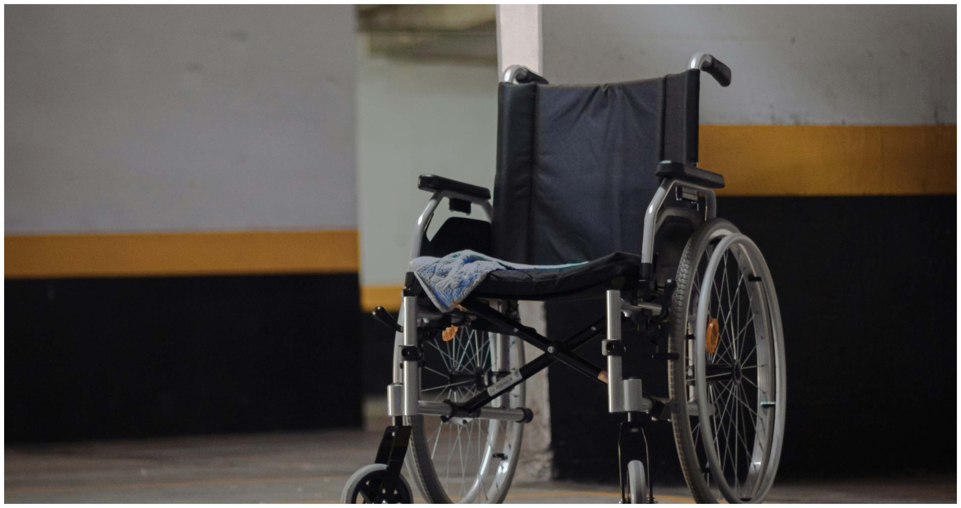 Anziano cade con carrozzina dalle scale in Rsa, chiesta archiviazione ma familiari si oppongono