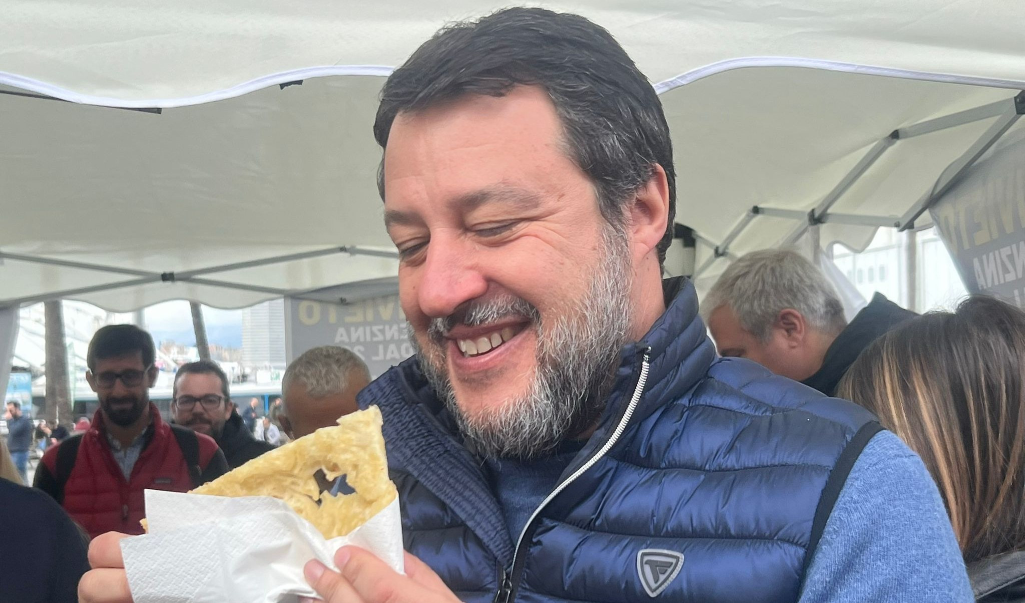 Salvini all'Acquario: 
