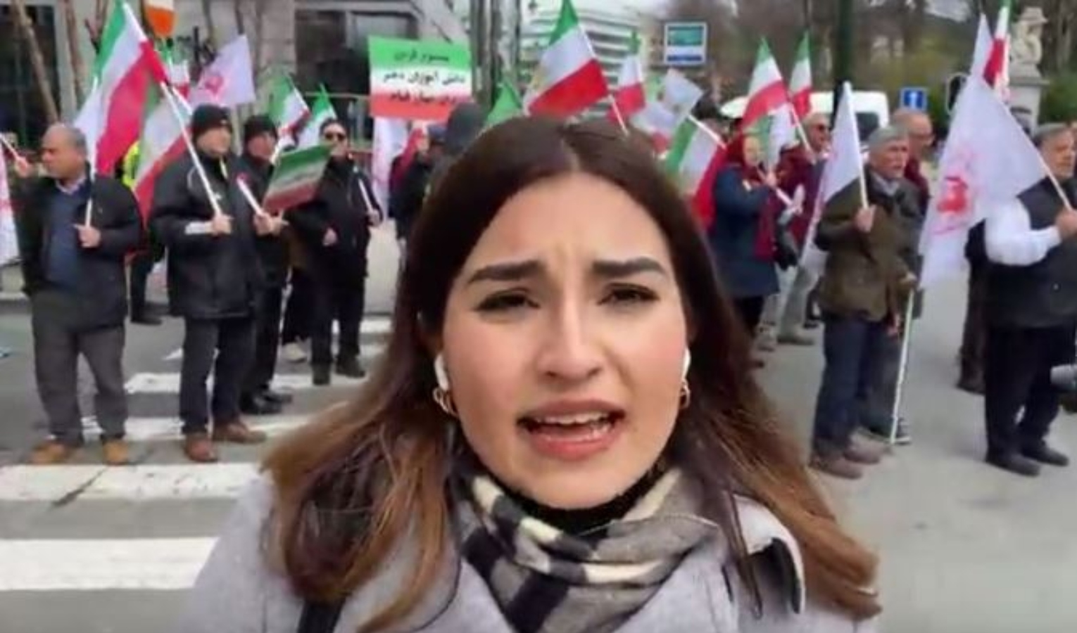 Da Bruxelles a Primocanale, il racconto della protesta degli iraniani