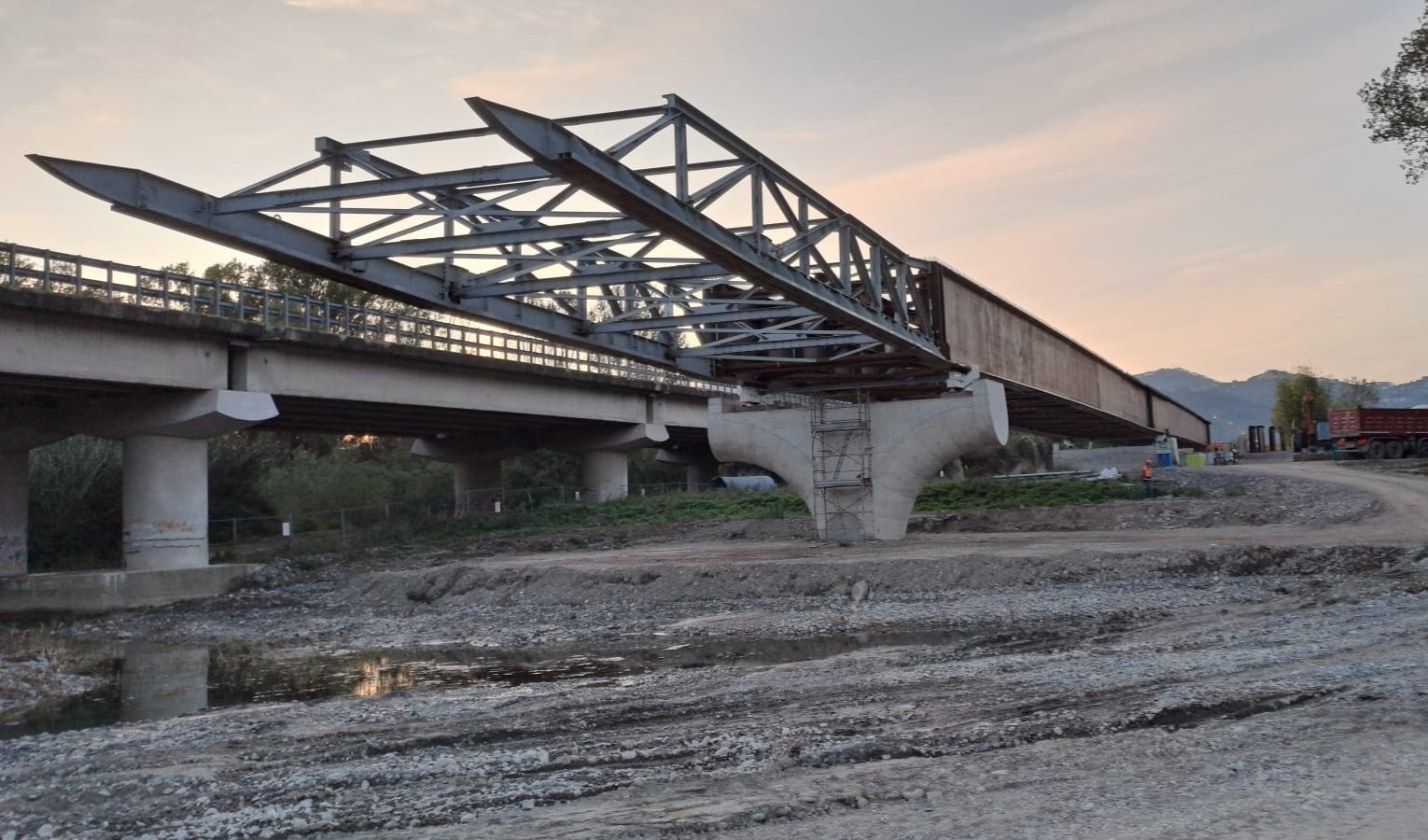 Nuovo ponte sul Magra, varato il primo tratto: entro dicembre il secondo