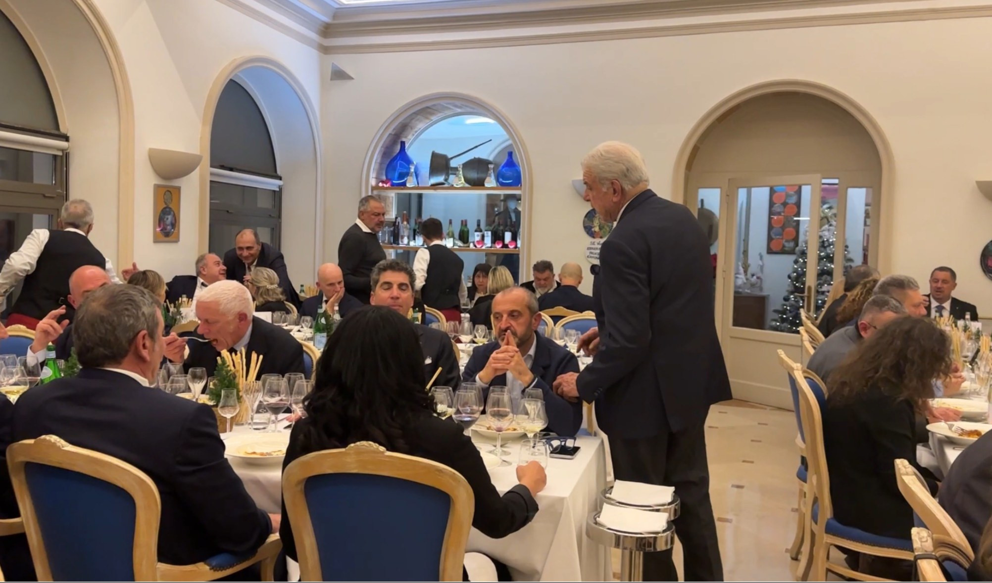 Bordighera: cena di Gala di ASPI Riviera dei Fiori per gli auguri di Natale