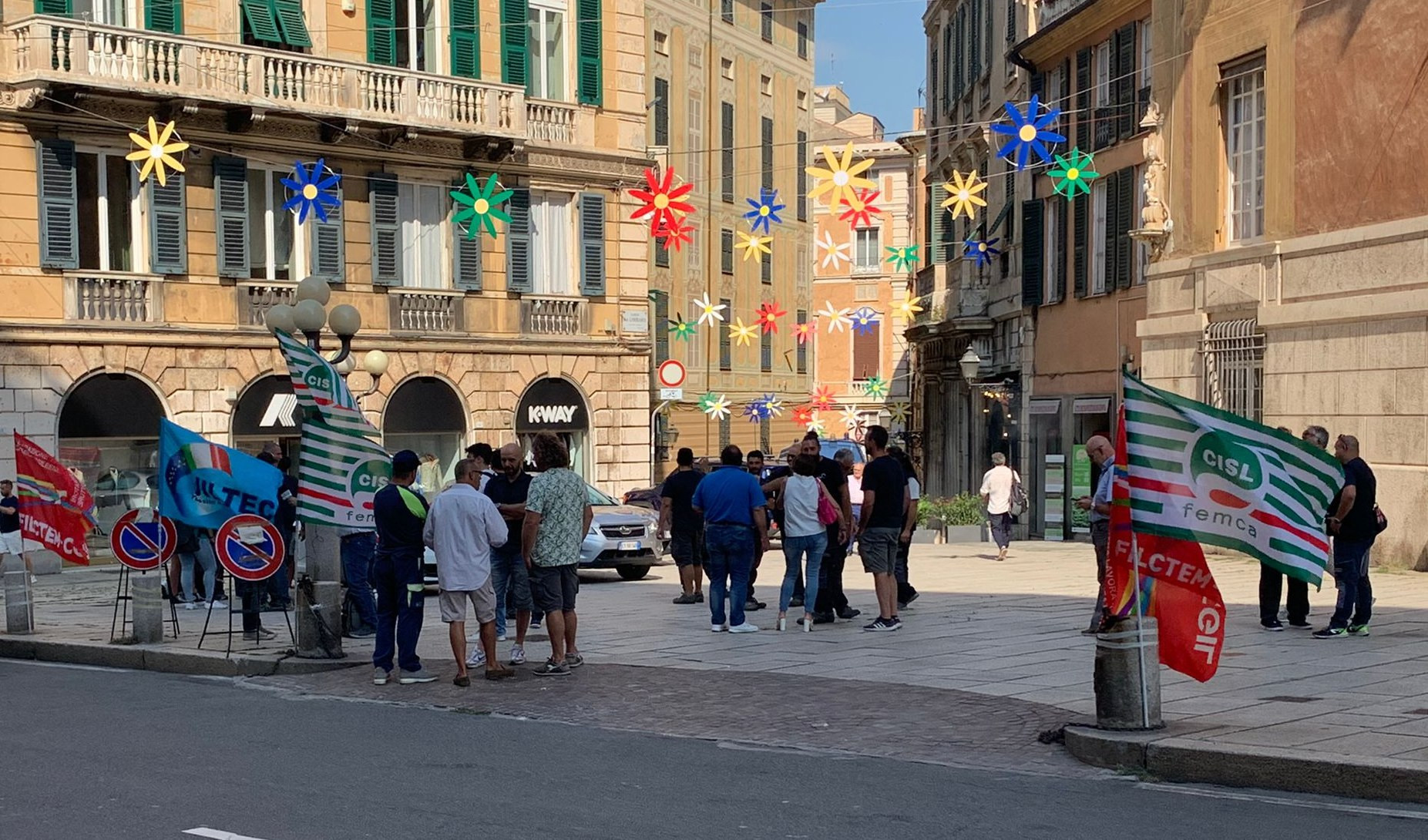 Genova, protesta dei dipendenti Smag: 