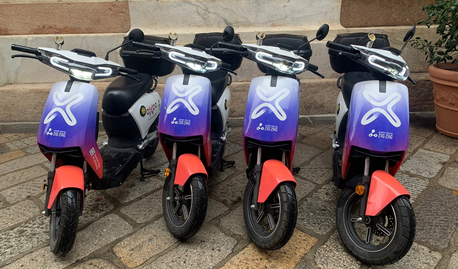 Genova, torna in tutta la città lo 'scooter sharing': attivati 100 nuovi motorini