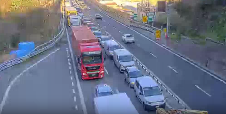 Mattina di incidenti in A10, tamponamento a Coronata e motociclista ferito a Spotorno