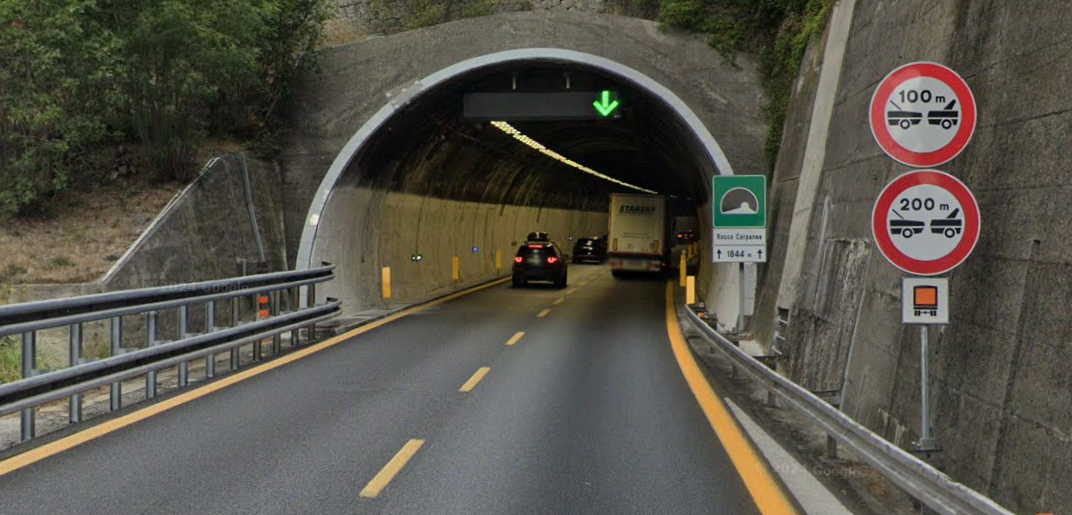 Frana a Finale con Aurelia chiusa, rinviati i cantieri in autostrada