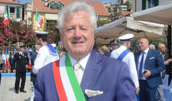 Ventimiglia, l'ex sindaco Scullino attacca: 